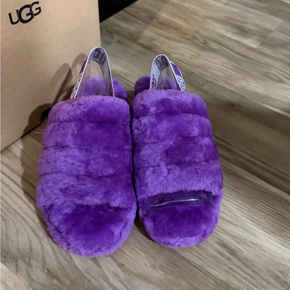 Size 9 UGG Women s Fluff Yeah Slide Sheepskin Slipper Sandal NEW